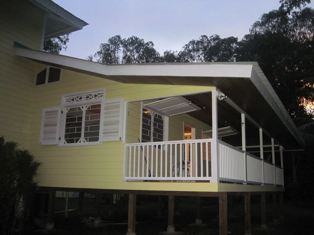 Sand Dollar Beach Bed & Breakfast Бокас-дель-Торо Экстерьер фото